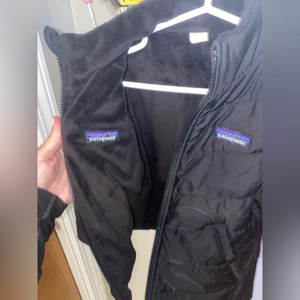 Youth XS Patagonia jacket REVERSIBLE